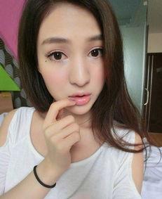 网红校花吃瓜事件视频,网红校园生活揭秘